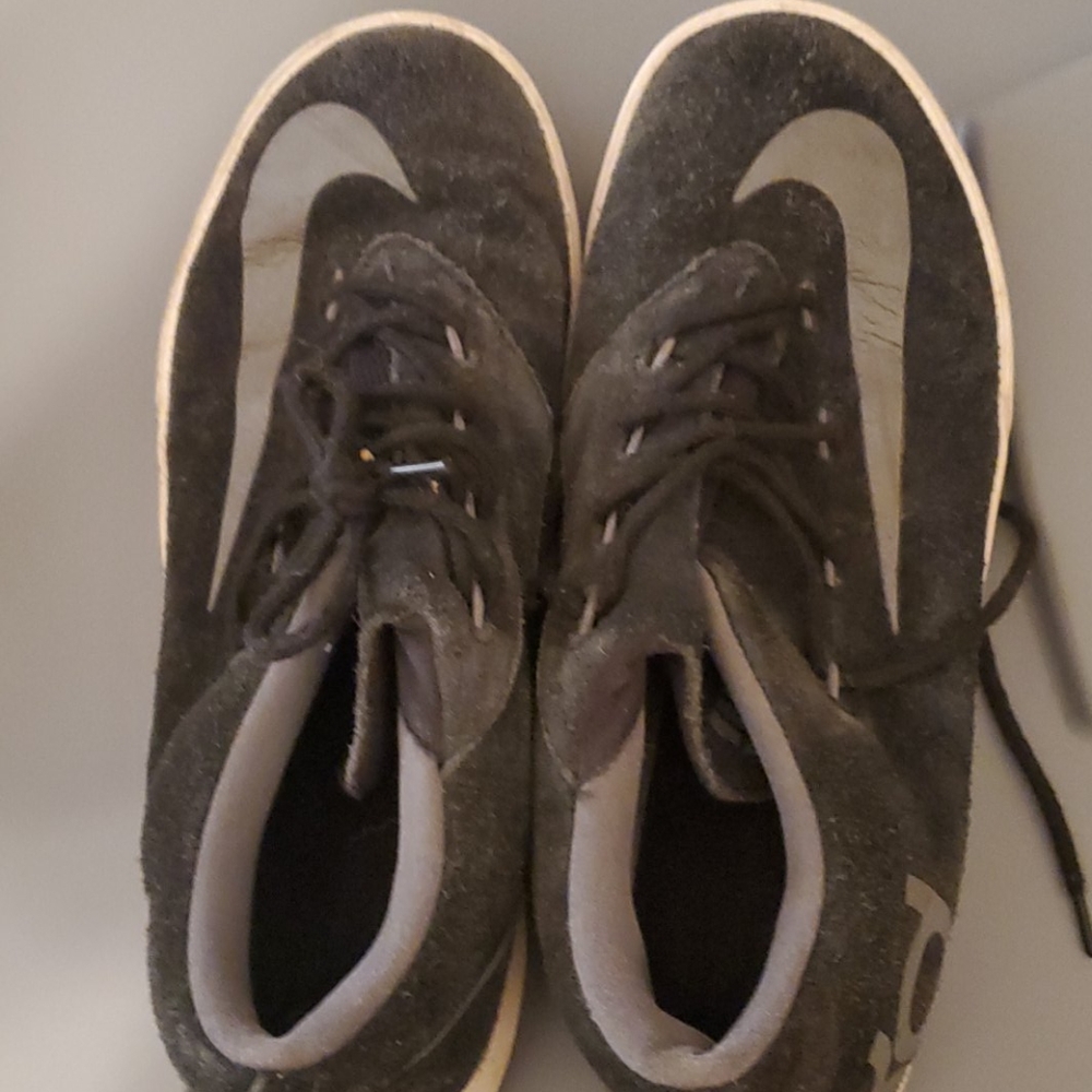 Boys kd nike shoes